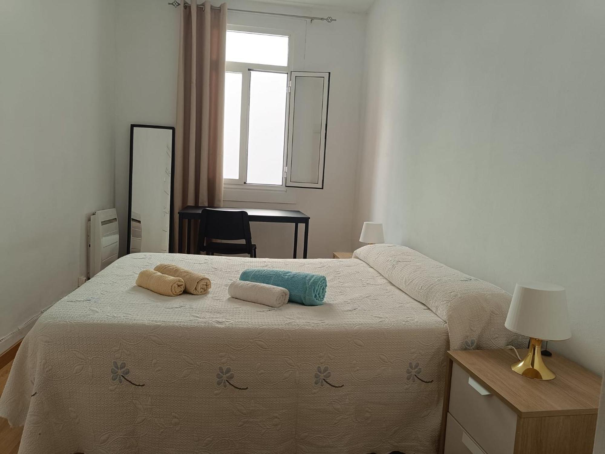 Piso Antiguo, Muebles Viejos, Muy Sencillo, Alquilado En Invierno A Estudiantes, Sin Ascensor, Cocina Antigua A Gas, Edificio Muy Antiguo Daire A Coruña Dış mekan fotoğraf